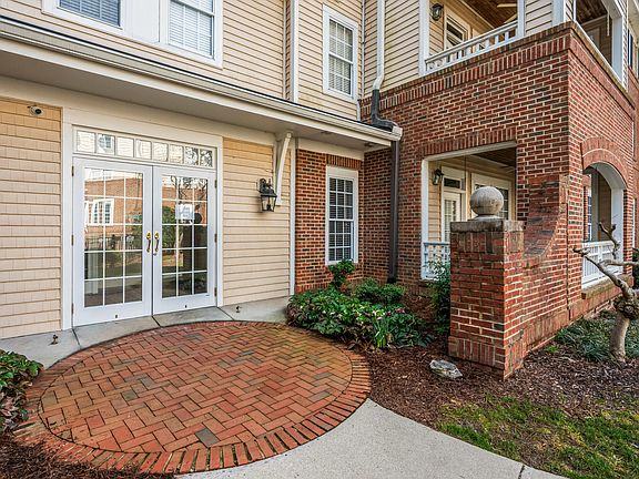 2nd image of 100 Northbrook Dr APT 101