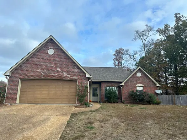 446 Pinebrook Cir, Brandon, MS 39047