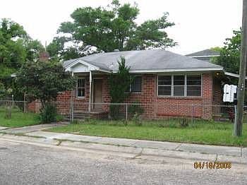 1st image of 624 E Blount St