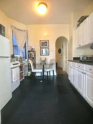 Rented by Mason Real Estate | media 13