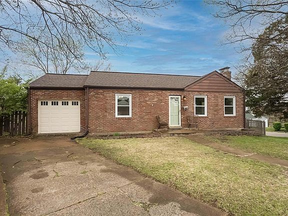2nd image of 9149 Darlene Dr