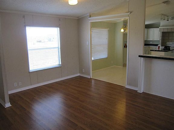 3rd image of 10010 Harry Dr