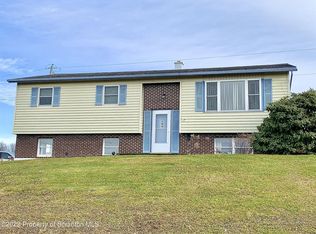 216 Manchester Rd, Rome, PA 18837