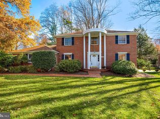 6533 Sunny Hill Ct, Mc Lean, VA 22101