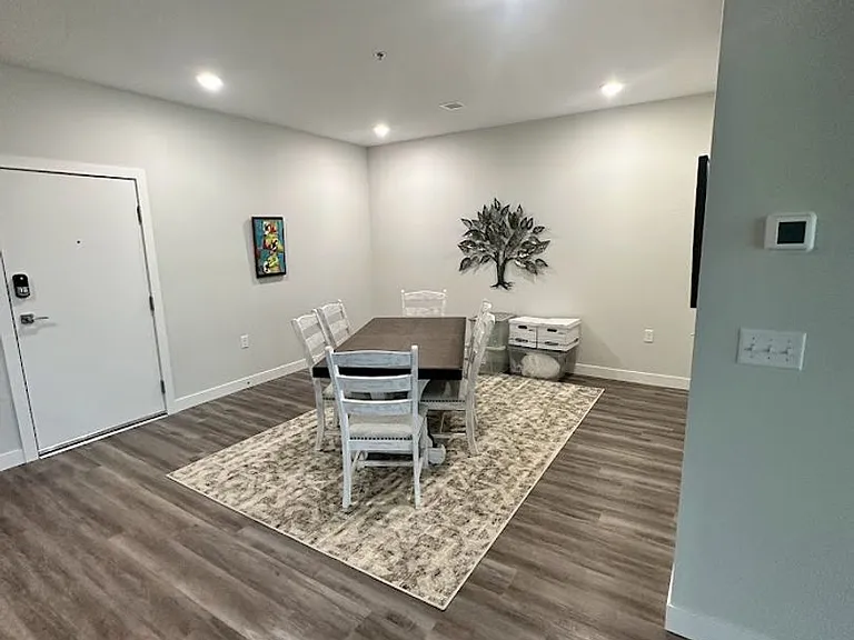 715 Lake Shore Dr NE #115 — Photo 15