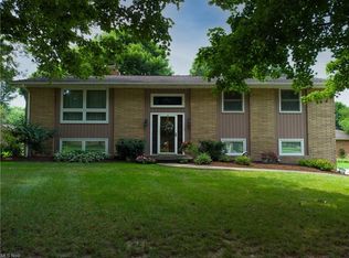 5404 Broadview St NE, Louisville, OH 44641
