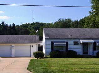 3147 Alliance Rd NW, Malvern, OH 44644