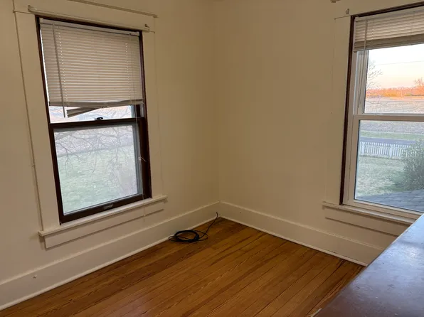 5131 SW Burlingame Rd, Topeka, KS 66609