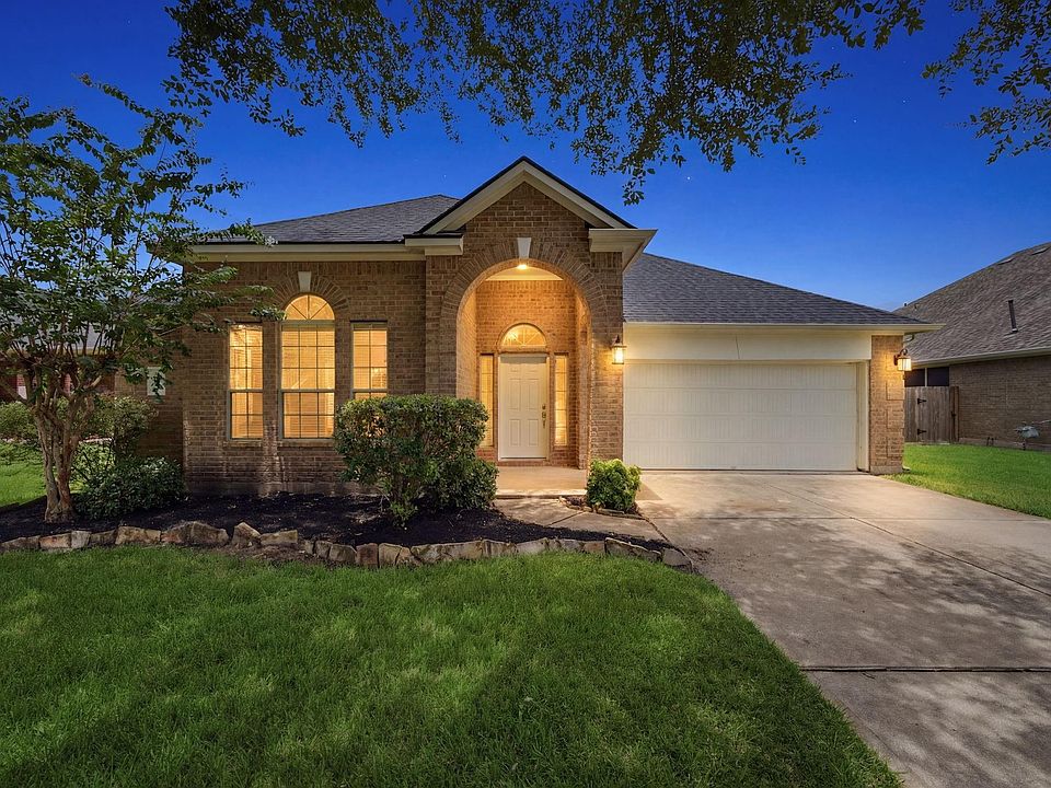 1st image of 4207 Canterbury Park Ln