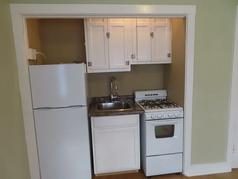922 Fulton St — Photo 48