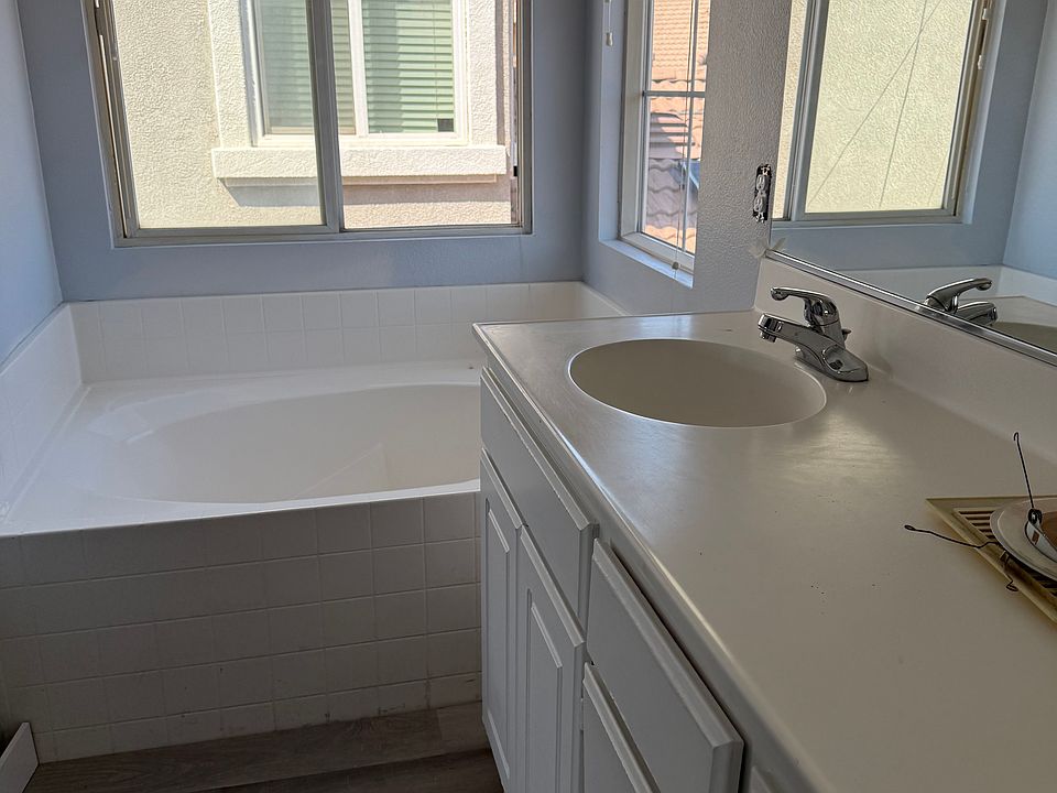 2nd image of 15640 Inca Way
