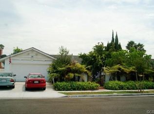 7692 Whitney Dr, Huntington Beach, CA 92647