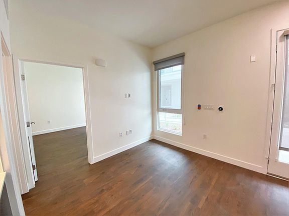 4th image of 4330 Alabama St #107