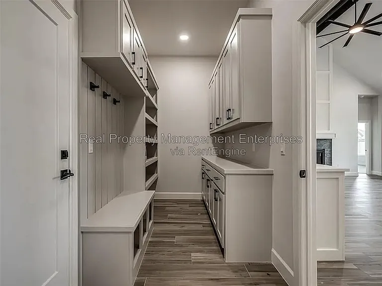 5933 NW 158th St — Photo 27