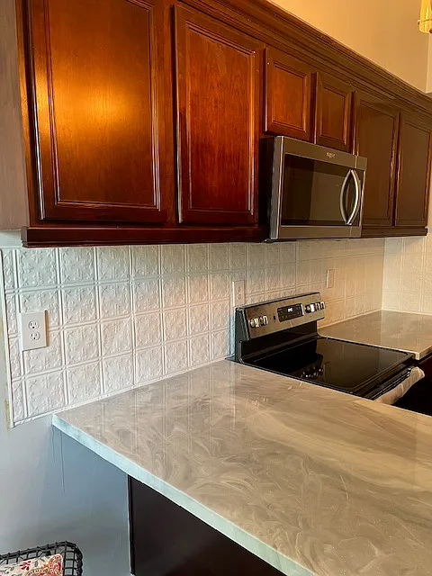 1 bed, 1000 sqft, $1,300 — Photo 4