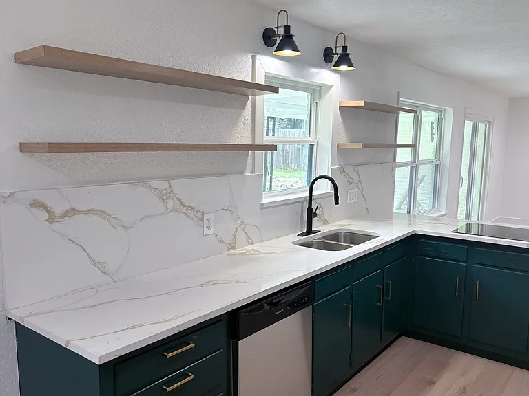 704 Fleetwood St — Photo 17