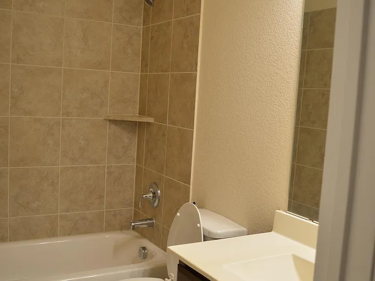 127 Iris Dr — Photo 22