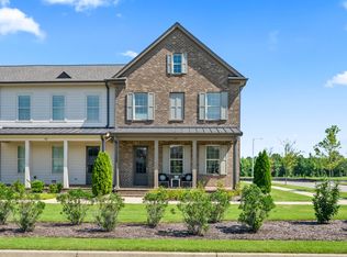 877 Ufton Aly, Collierville, TN 38017