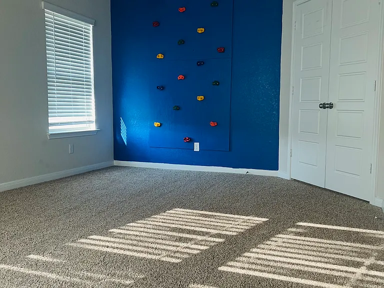 603 Hirsch Trl — Photo 26