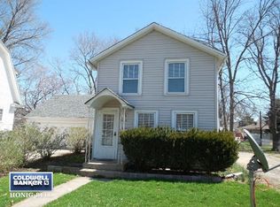 614 Chambers St, Ottawa, IL 61350