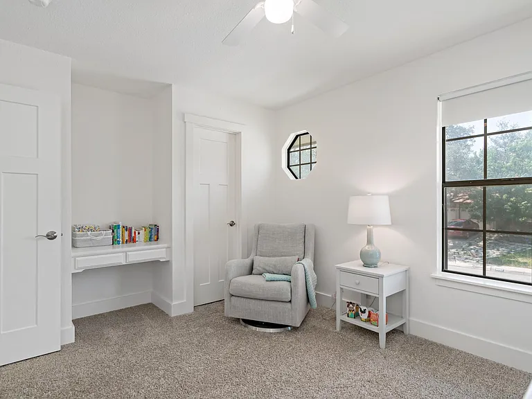 8906 Shady Hls — Photo 30