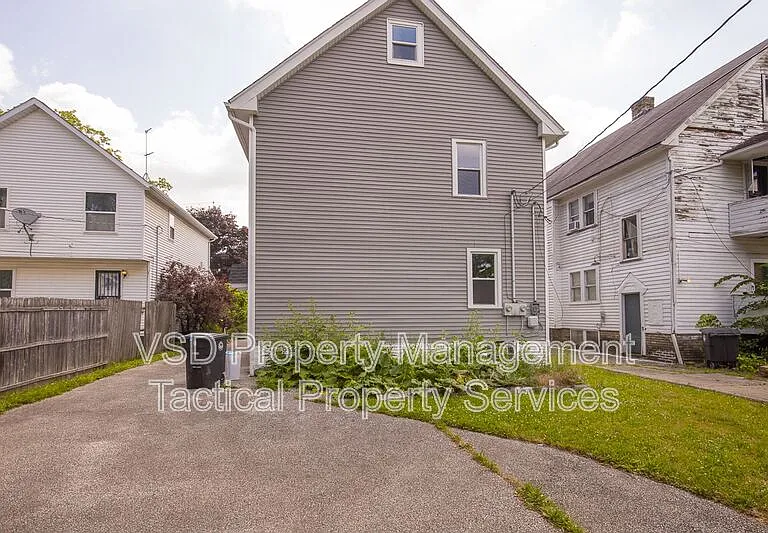 3694 E 147th St #UP — Photo 30