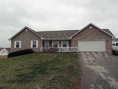 1st image of 2076 Strawberry Dr