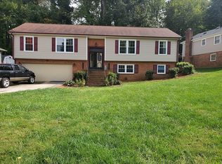 8 Cypresswood Ct, Greensboro, NC 27455