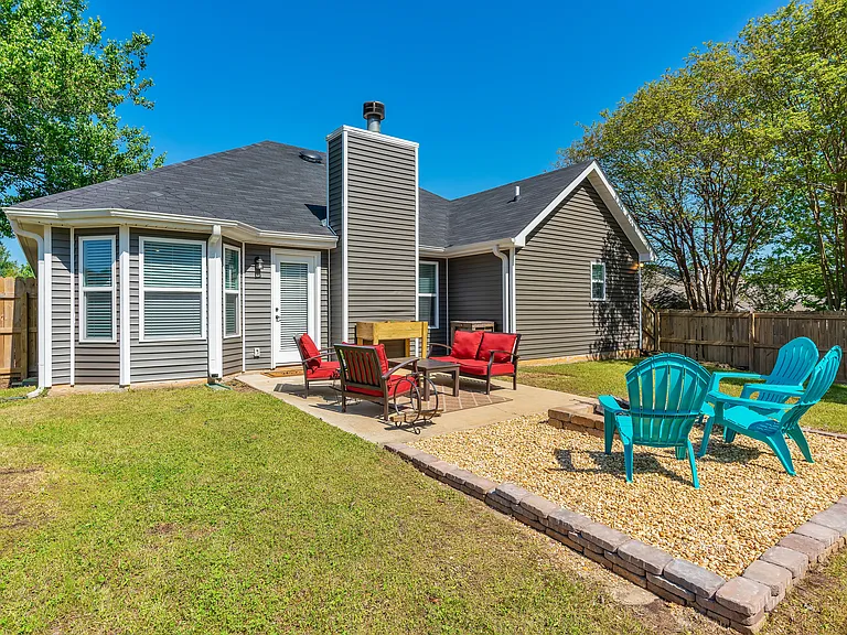 8031 Rockhampton Cir — Photo 13