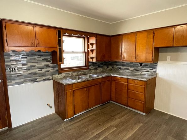 200 S 2nd St