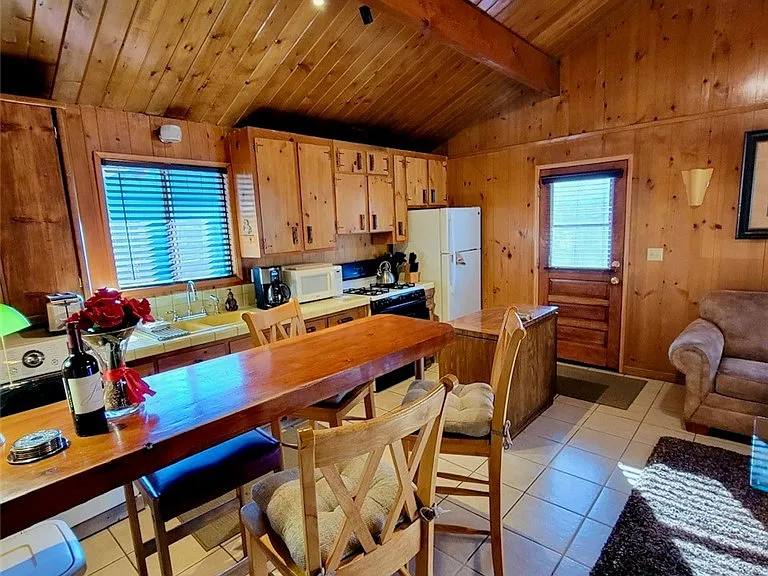 1132 W Aeroplane Blvd — Photo 11