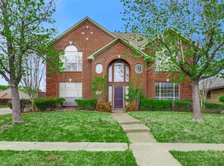 2101 Whitehurst Ln, Carrollton, TX 75007