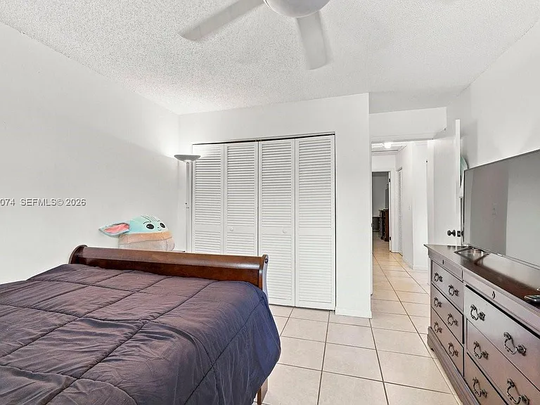 206 SE 1st Cir #13B — Photo 20