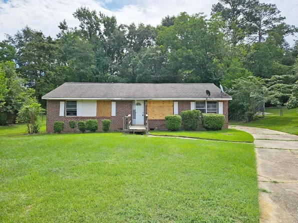 106 Pinecrest Dr, Americus, GA 31709