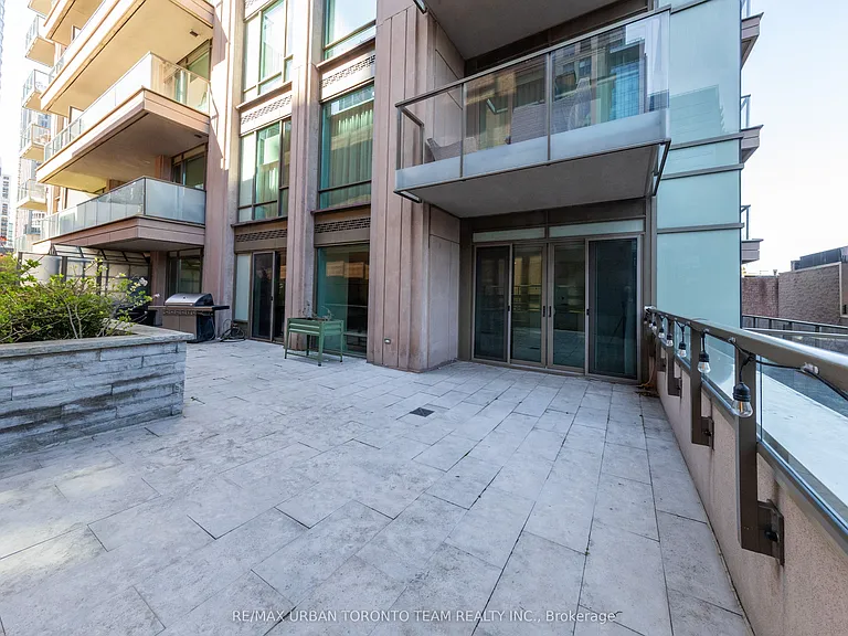 80 Yorkville Ave #303 — Photo 25