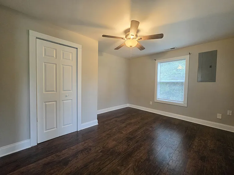 1102 E Georgia Rd — Photo 12