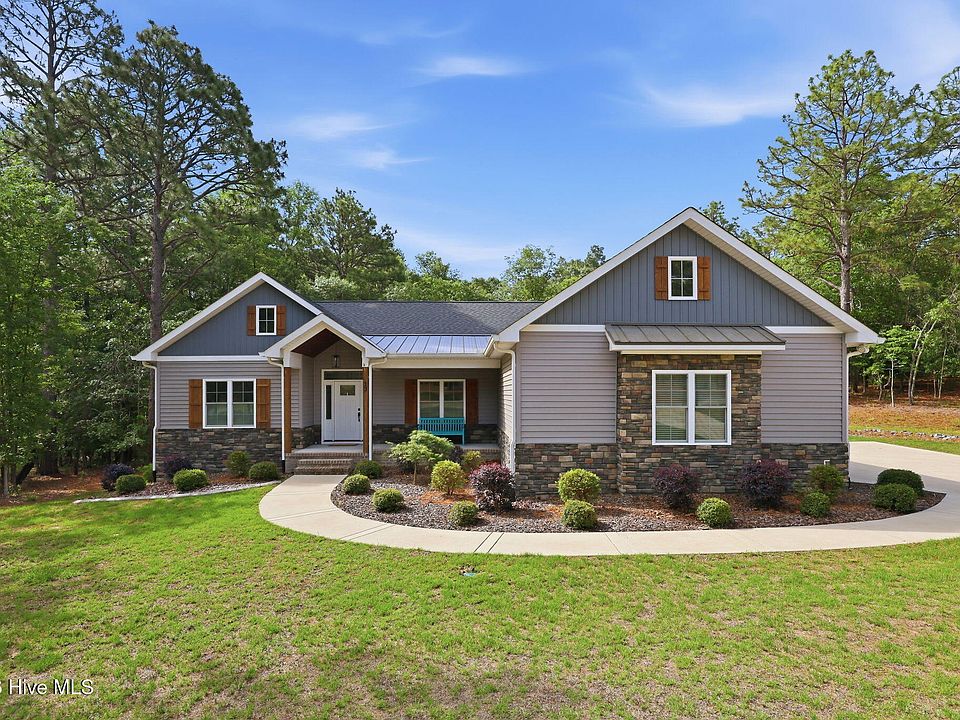 1st image of 12 Green Valley Lane