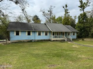 528 Main St, Chattahoochee, FL 32324