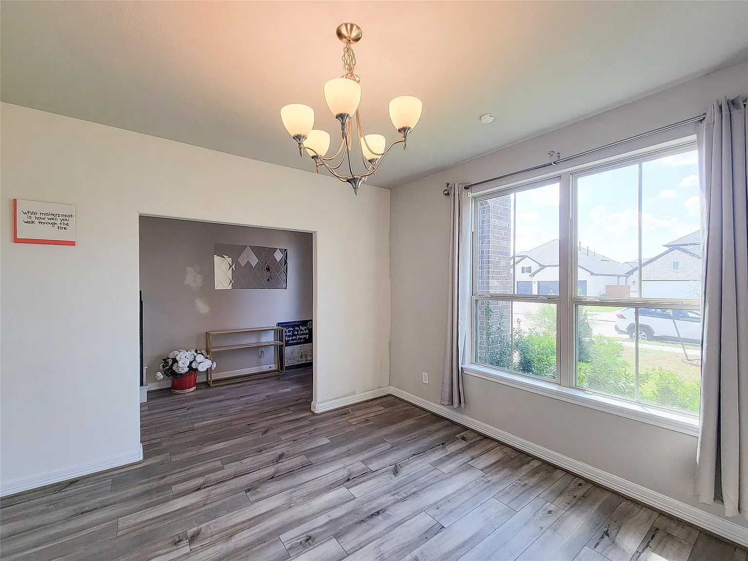 4 bed, 3.5 bath, 2688 sqft, $3,000 — Photo 4