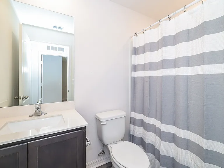 465 Kensington View Dr — Photo 13