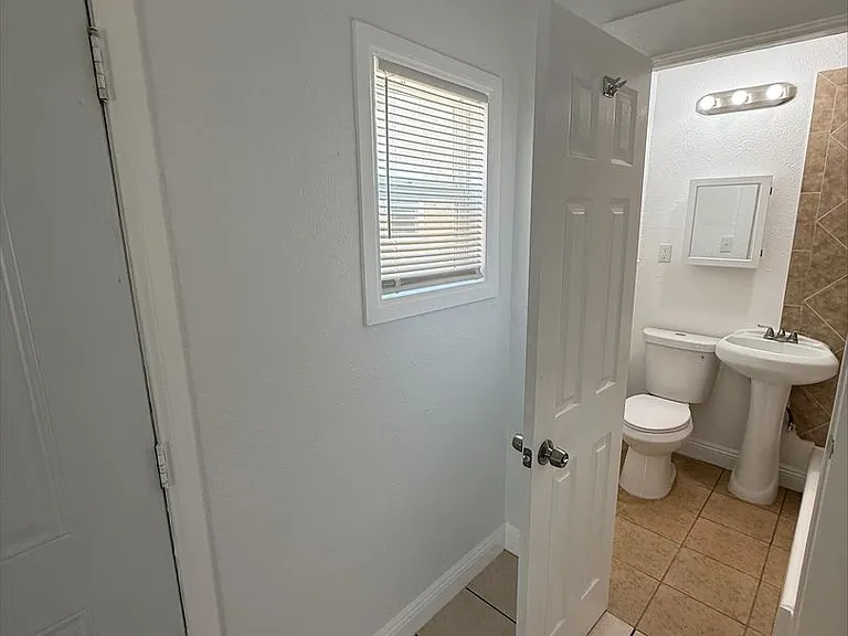 842 Alamitos Ave — Photo 84