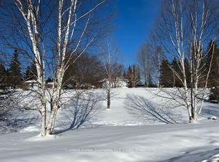 119 Centre St, Burk's Falls, ON P0A 1C0