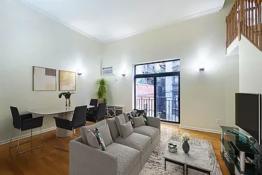 Rented by Coldwell Banker Warburg