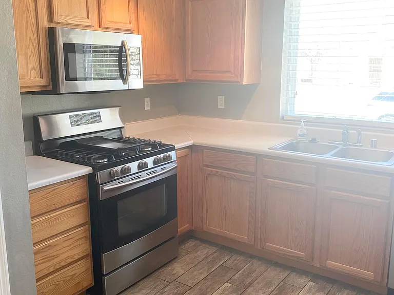 9016 Anacapa Ave NW — Photo 11