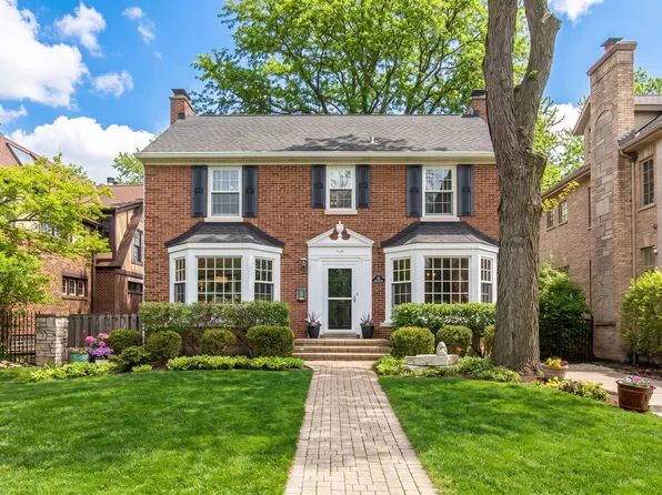 831 S Prospect Ave, Park Ridge, IL 60068