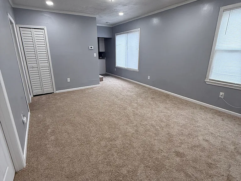 7011 Meadow Ave — Photo 10