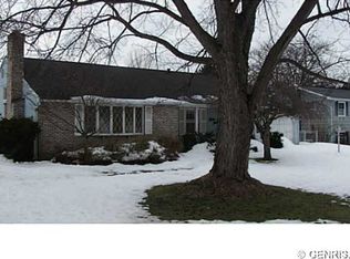 35 Loretta Dr, Spencerport, NY 14559