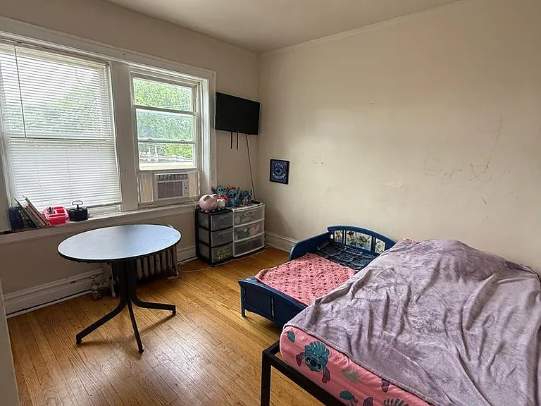 4407 N Kenneth — Photo 30