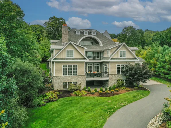 162 Balfour Drive, West Hartford, CT 06117