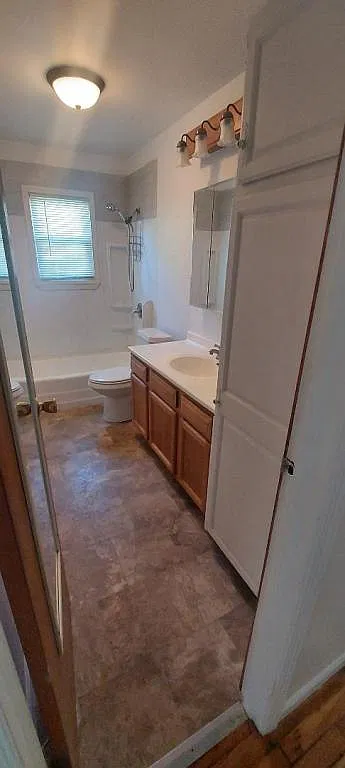 104 Bennett — Photo 4